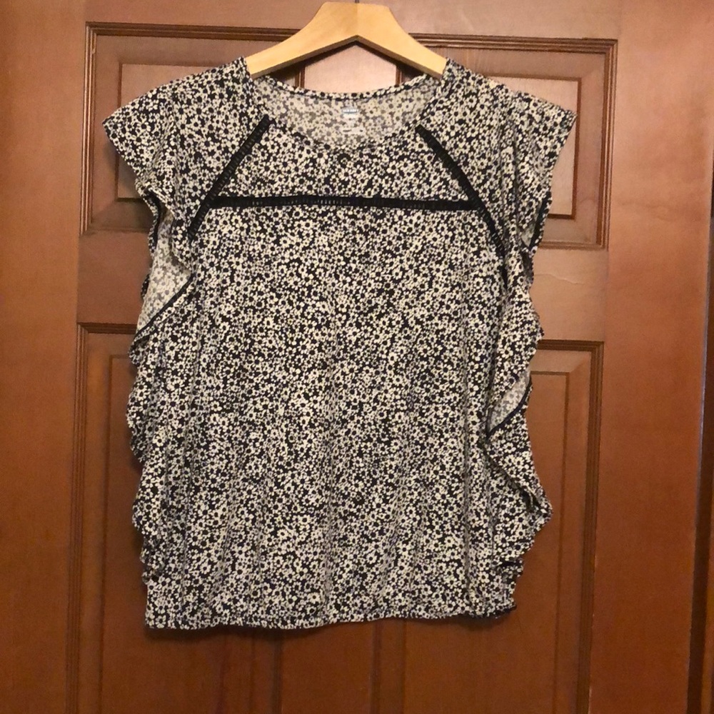 Super fun kids floral blouse, size 14